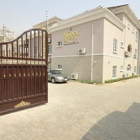 Sheer Luxury Apartments And Suites Абуджа Экстерьер фото