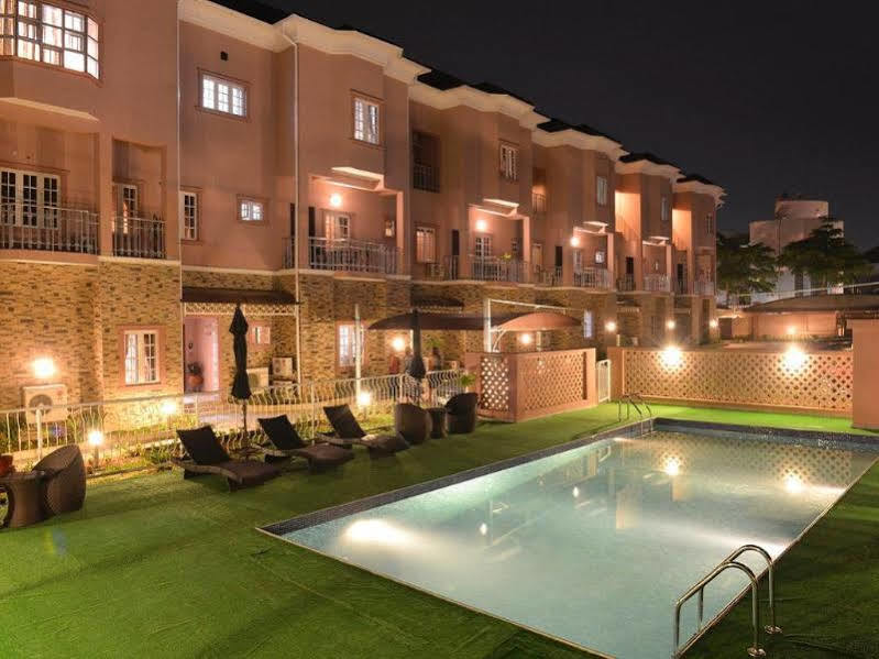 Sheer Luxury Apartments And Suites Абуджа Экстерьер фото