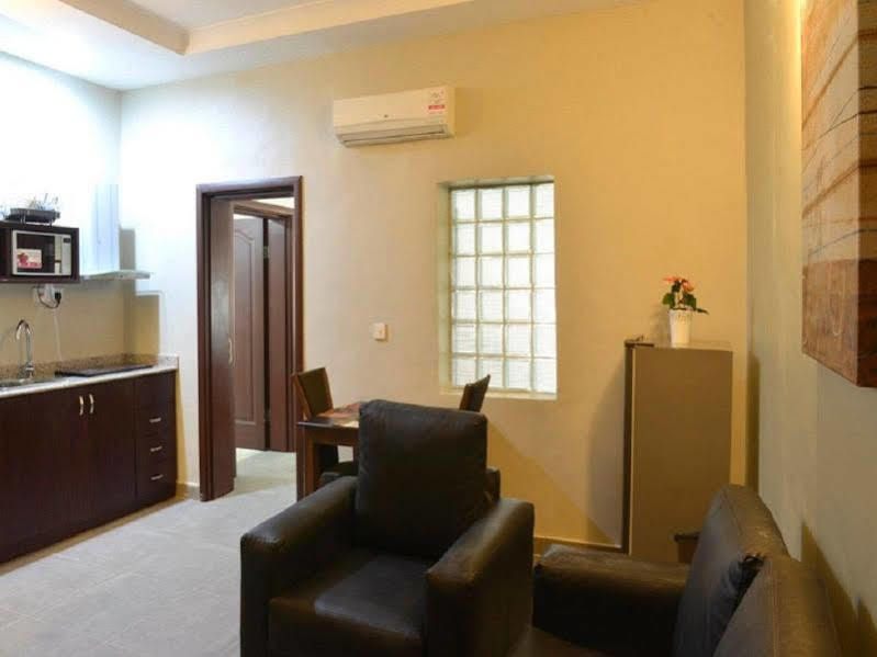 Sheer Luxury Apartments And Suites Абуджа Экстерьер фото